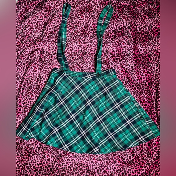 Royal bones green plaid skirt with straps. - Picture 1 of 10